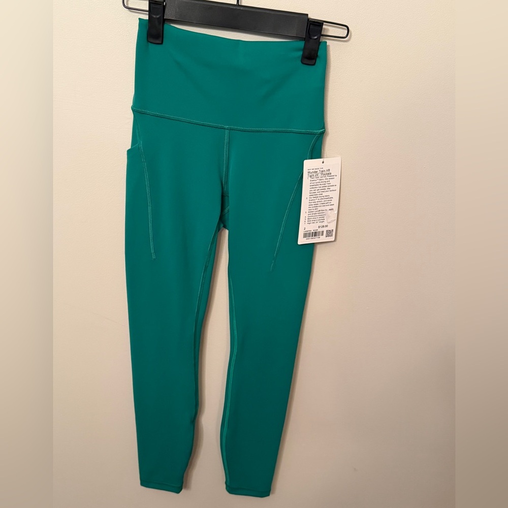 NWT Lululemon Wunder Train 25” Inseam with pockets in Raceway Green - Picture 1 of 2